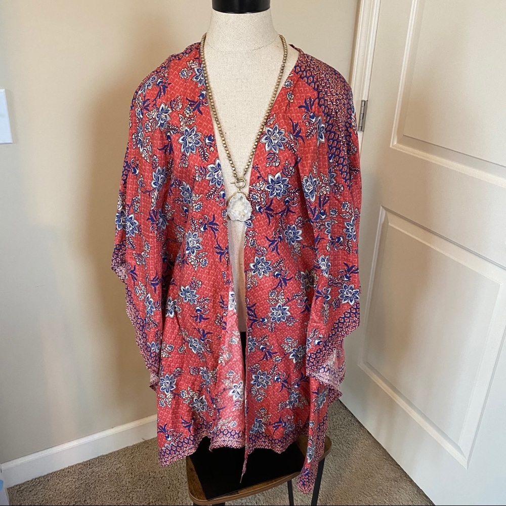 NWT Pink Paisley Floral Kimono